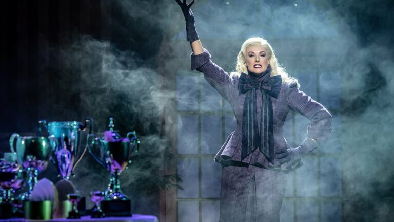 The-Witches-review-Dahlaposs-witches-cast-a-spell-over-me..jpg