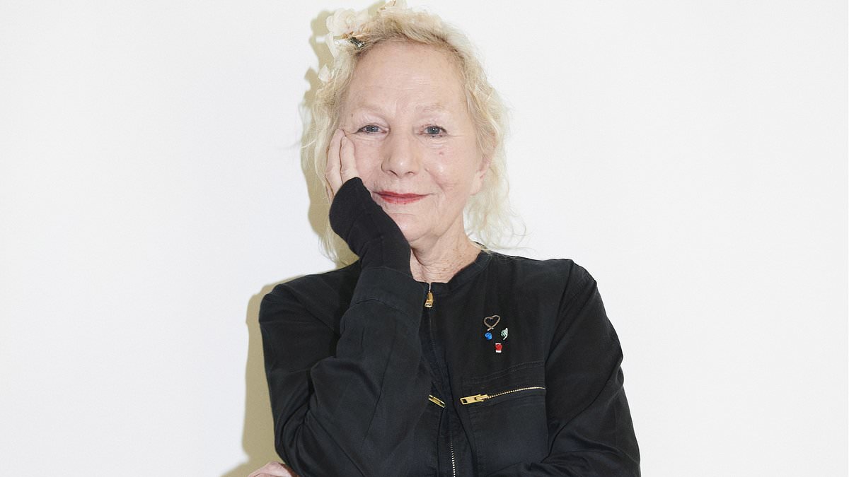 The-queen-of-French-fashion-who-banned-Bowie-from-wearing-brown....jpg