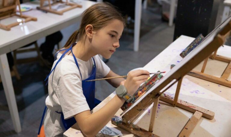 Three-quarters-of-Brits-feel-UK-education-system-is-too-one-size-fits-all.jpg