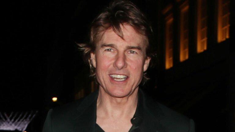 Tom-Cruise-finds-it-is-a-mission-impossible-to-calm-irate-cab-drivers.jpg