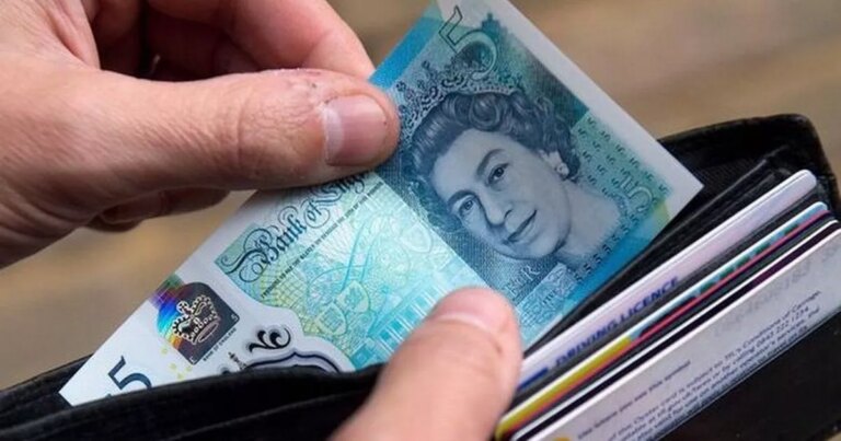 Universal-Credit-to-rise-for-millions-as-Autumn-Statement-sparks-big-shakeup.jpg