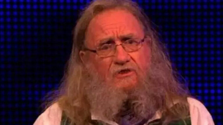 Viewers-devastated-after-The-Chase-favourite-and-dad-of-four-Pete-killed-in-house-fire-as-they-remember-x27legendx27-The-Sun.jpg