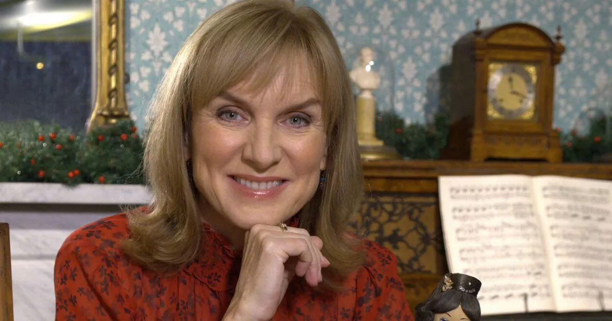 Where-Antiques-Roadshow-hosts-are-now-from-health-battles-to-tragic-deaths.jpg