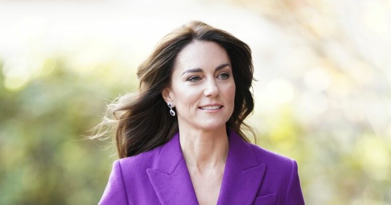 You-can-get-100-off-Kate-Middletons-Aspinal-bag-in-the-brands-big-Black-Friday-sale.jpg