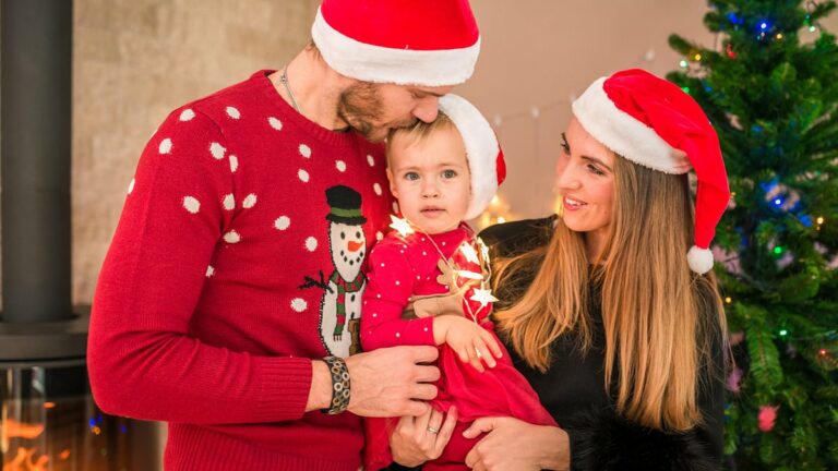 Allergy-expert-issues-warning-to-parents-over-Christmas-jumpers.jpg