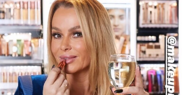 Amanda-Holden-shares-makeup-products-she-cant-live-without-during-party-season.jpg