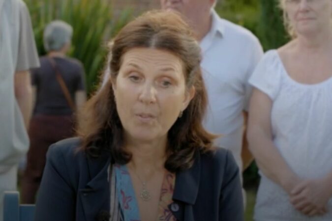 Antiques-Roadshow-guest-lost-for-words-as-husbandx27s-Teletubbies-sketches-valued-at-eye-watering-80k-The-Sun.jpg