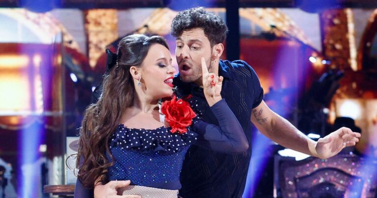 BBC-Strictly-Come-Dancings-Ellie-Leach-tells-Vito-I-couldnt-do-this-without-you.jpg