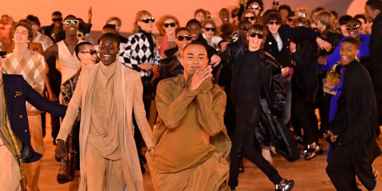 Balmain-and-Valentino-Will-Return-to-Paris-Fashion-Week-Men039s-in-January.jpg