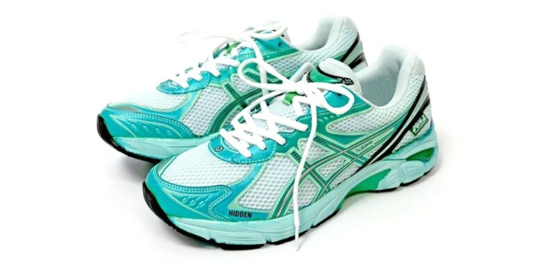 HIDDEN.NY-x-JW-Customs-Drops-ASICS-GT-2160-quotCrystal-Pine-0.5quot-Collaboration.jpg