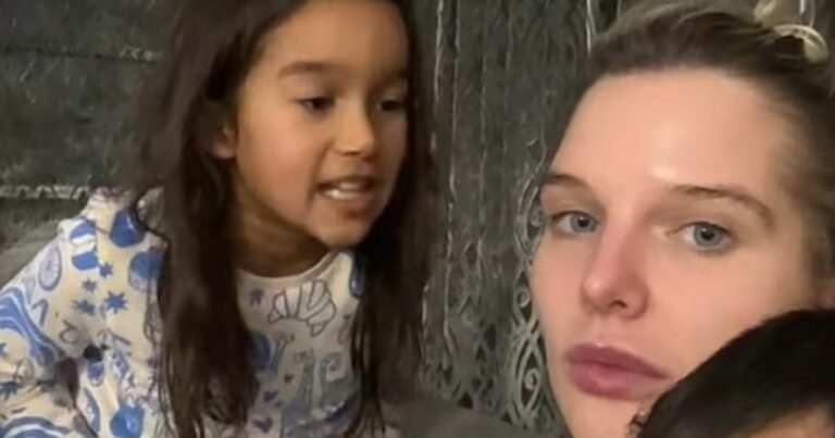 Helen-Flanagan-hints-at-new-relationship-–-but-daughter-doesnt-seem-to-approve.jpg