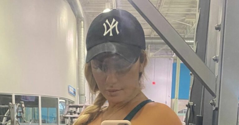 Im-so-hot-men-wont-stop-flirting-with-me-at-gym-–-I-need-2.2k-bodyguard.jpg