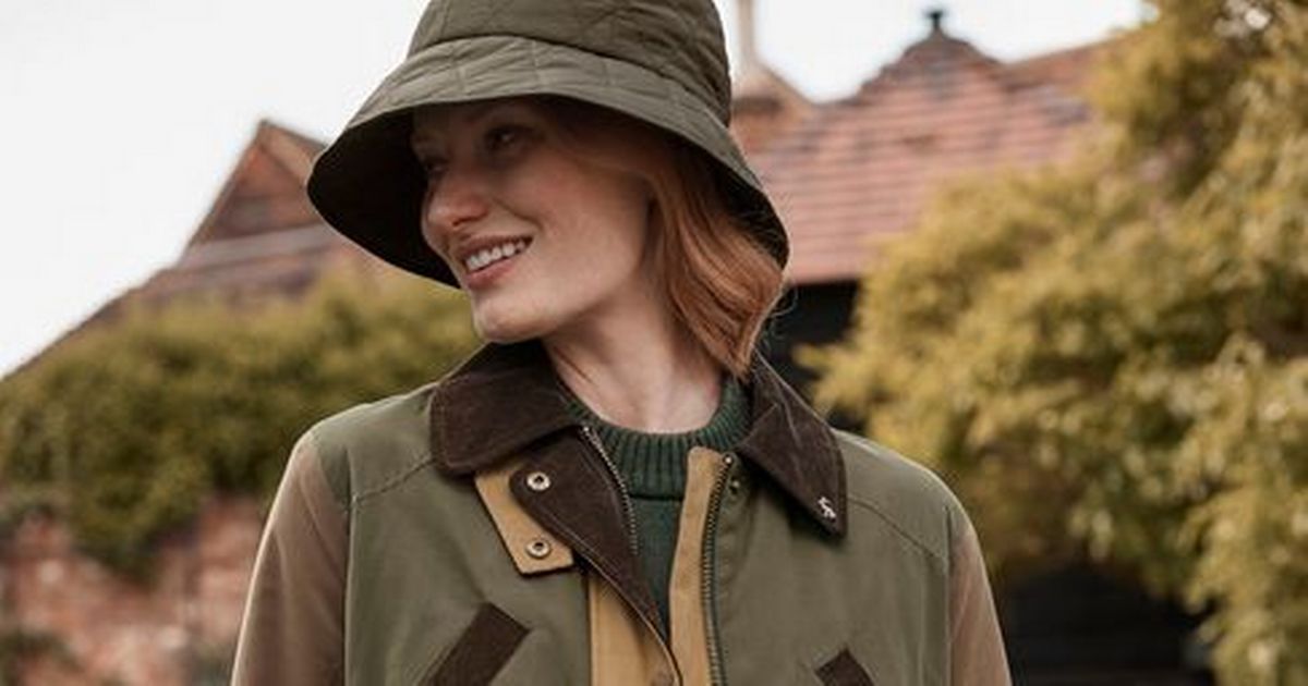 Joules-new-showerproof-waxed-jacket-is-perfect-for-staying-warm-and-dry-in-the-snow.jpg