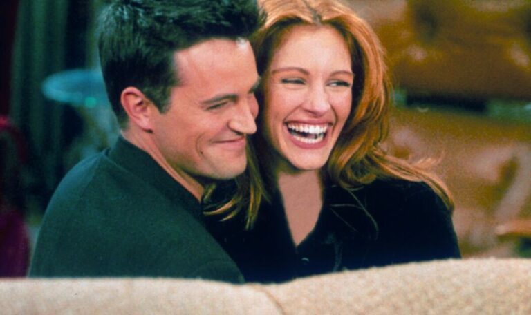 Julia-Roberts-speaks-out-on-ex-Matthew-Perrys-heartbreaking-death.jpg