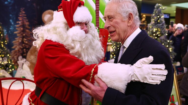 King-visits-Christmas-market-at-Ealing-Broadway-shopping-centre.jpg