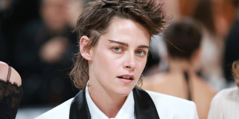 Kirsten-Stewart-Stars-as-a-Bodybuilding-Gym-Manager-in-a24039s-039Love-Lies-Bleeding039.jpg