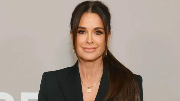 Kyle-Richards-Explains-Sad-Truth-Behind-Lifestyle-Changes-Amid-Mauricio-Umansky-Marriage-Woes.jpg