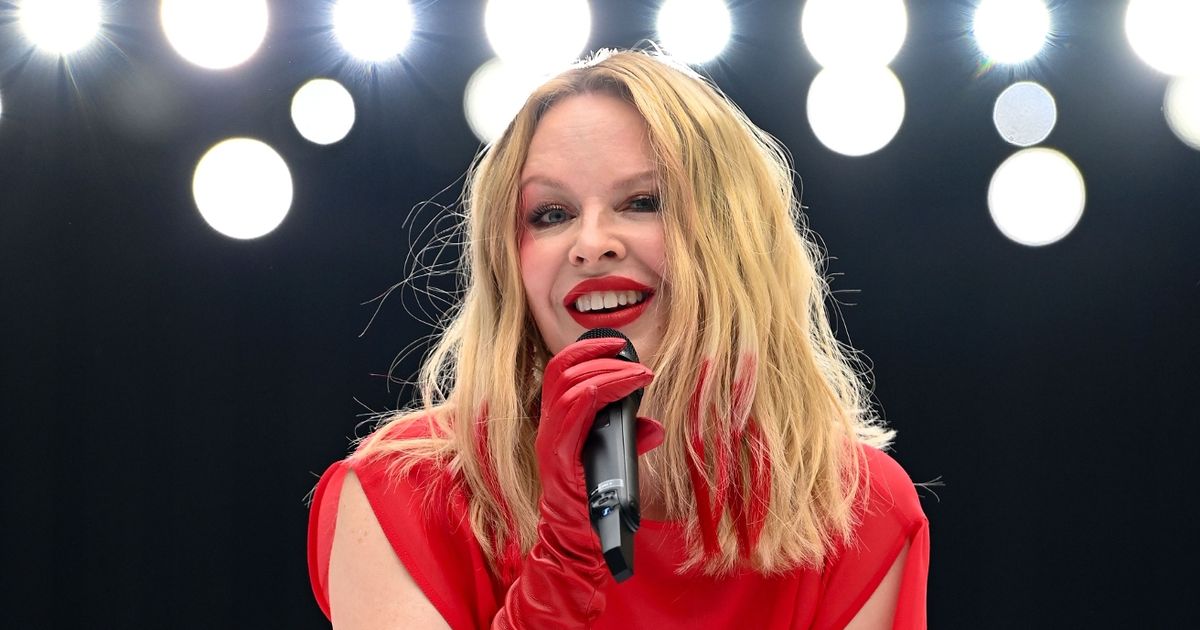 Kylie-Minogue-unrecognisable-as-she-ditches-blonde-hair-in-surprise-career-move.jpg