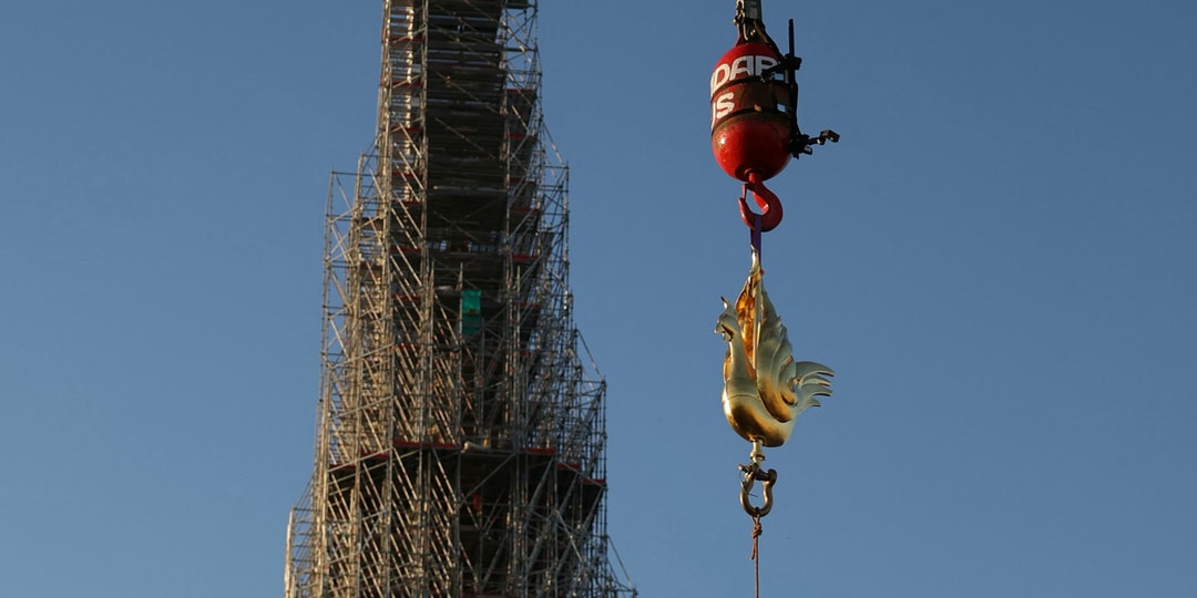 Notre-Dame-Cathedral-Gets-a-New-Golden-Rooster-Sculpture.jpg