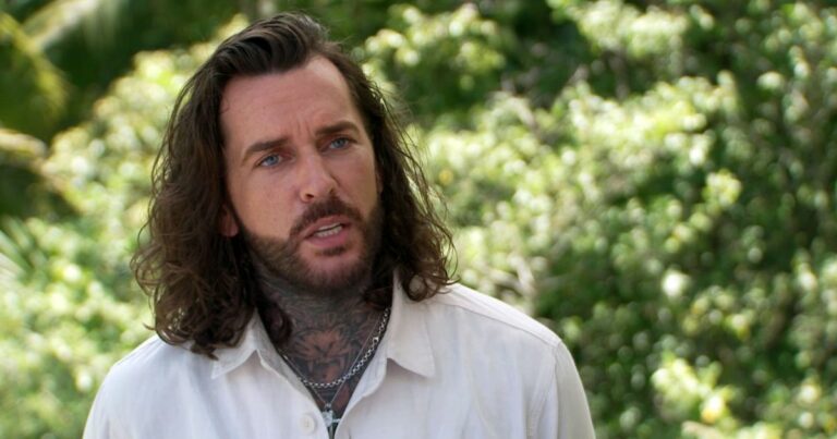 Pete-Wicks-and-Danielle-Harold-make-a-beautiful-couple-amid-romance-rumours.jpg