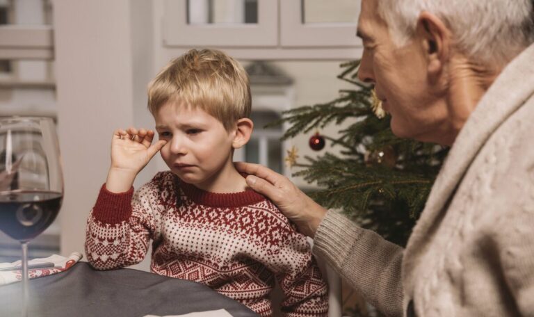 Reverend-accused-of-ruining-Christmas-after-telling-children-Santa-is-not-real.jpg