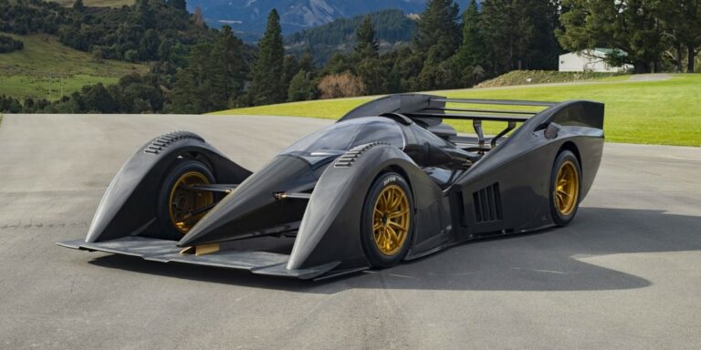 Rodin-Cars039-FZERO-Prototype-Makes-Its-Track-Debut.jpg