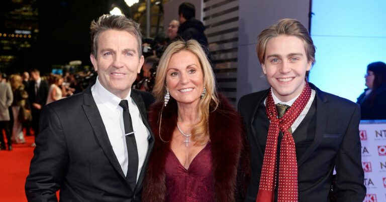 The-Chase-star-Bradley-Walshs-daughter-has-different-career-to-famous-family.jpg