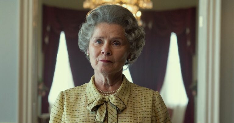 The-Crowns-Imelda-Staunton-says-people-couldnt-look-at-her-after-Queen-died.jpg