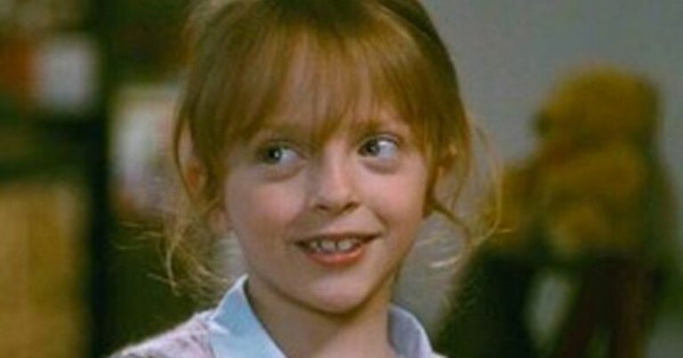 The-Holidays-Sophie-star-unrecognisable-17-years-since-hit-Christmas-movie.jpg