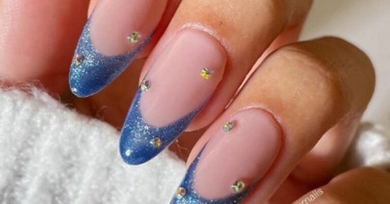 Velvet-nails-is-this-seasons-festive-manicure-trend-to-ask-for-at-your-next-salon-appointment.jpg