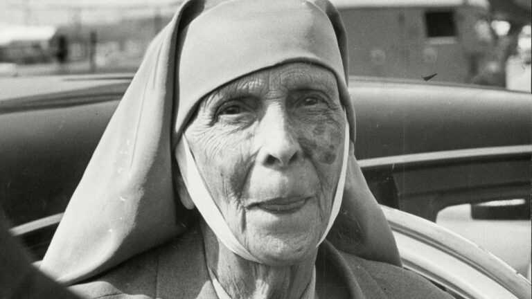 Who-was-Princess-Alice-who-aposlived-a-thousand-livesapos-in-her-84-years.jpg