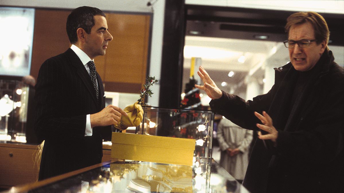 Why-Rowan-Atkinsonaposs-Love-Actually-character-took-so-long-to-wrap.jpg