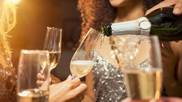 Youaposve-been-drinking-Champagne-WRONG.jpg